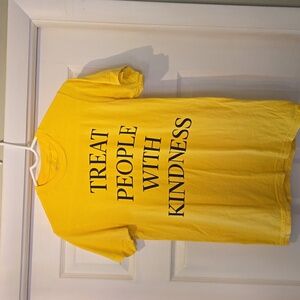 Harry Styles concert t-shirt Treat People with Kindness
